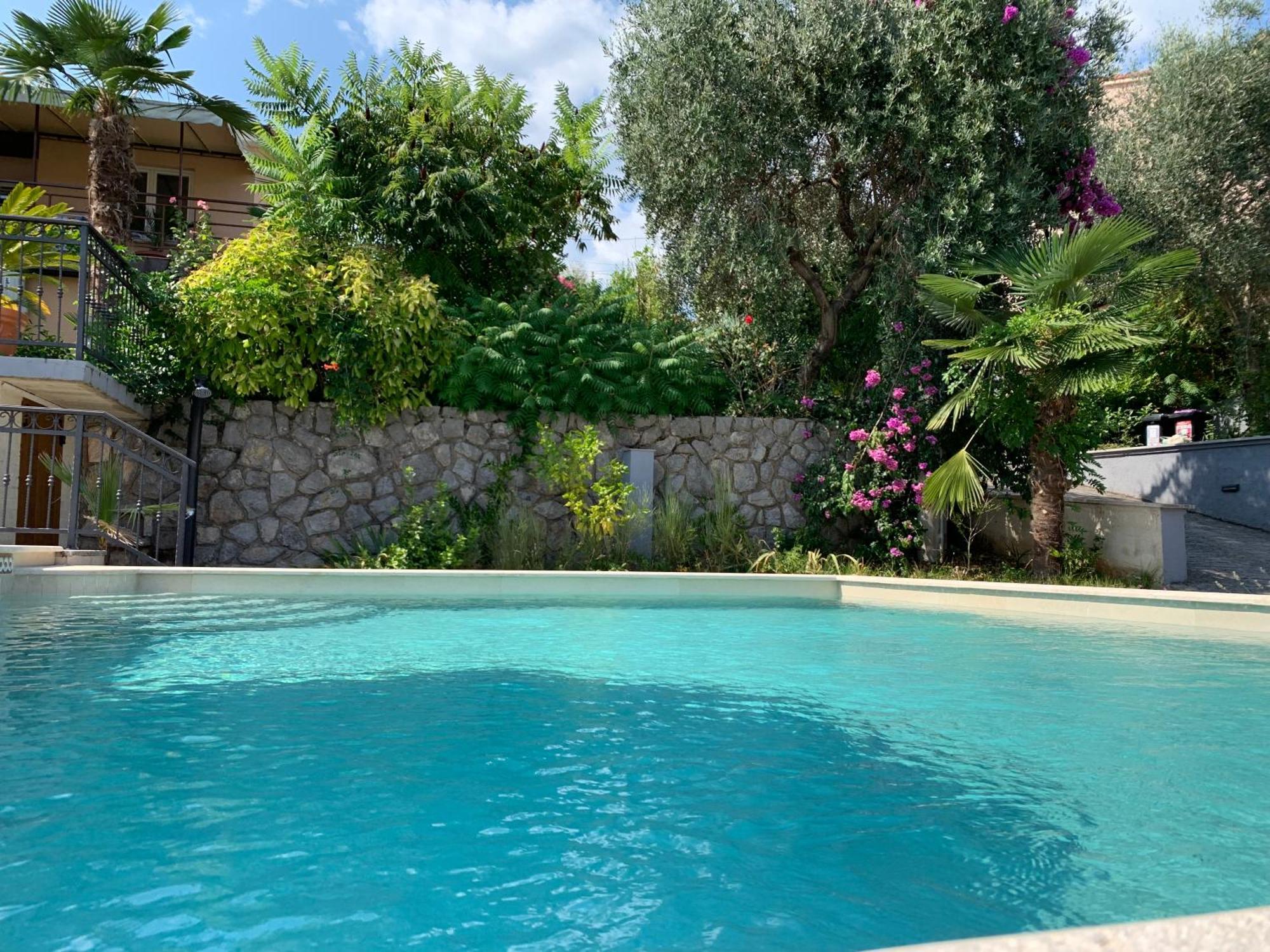 Grand Pool Apartment Ika-Opatija Exteriér fotografie